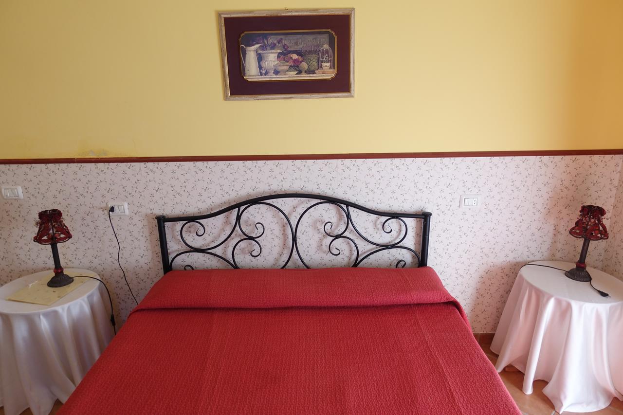 La Tenuta Del Giglio Villa Tavullia Buitenkant foto